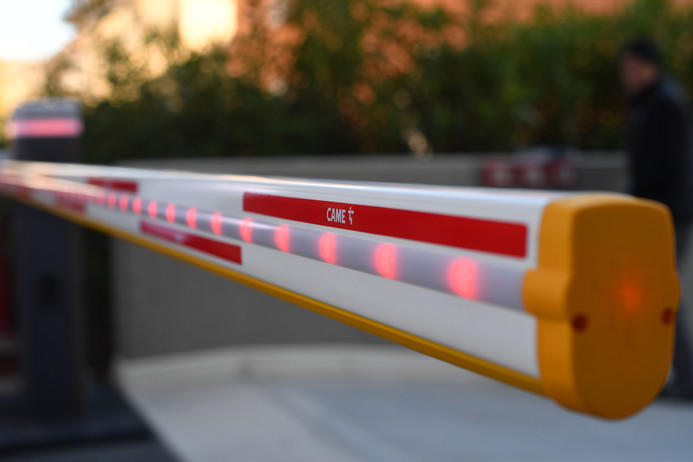 Securitatea locuinței și a curții - Metode active și pasive care trebuie luate în considerare, cameromania.com